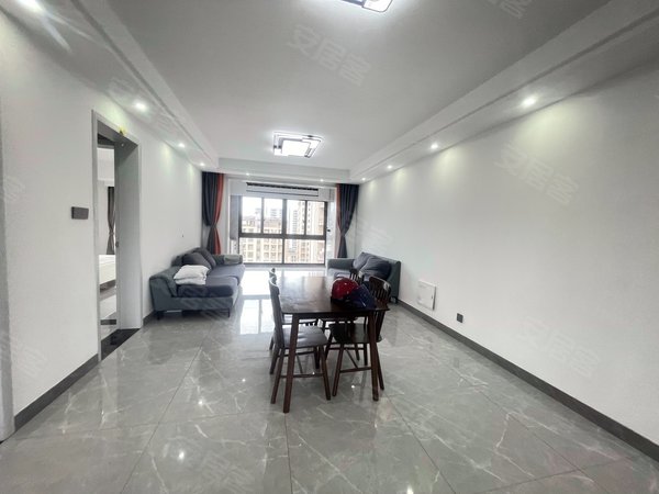 嘉兴南湖南湖街道东方禾苑万兴苑 绿城旁 包物业车位 房东自住精装修