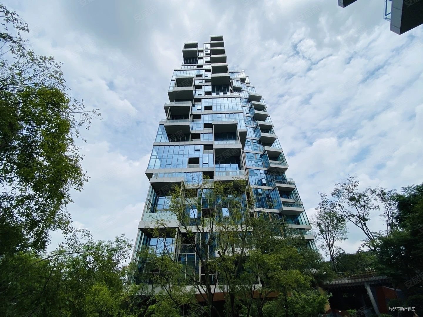 麓湖生态城麒麟荟二手房,1280万,3室2厅,3卫,203.73平米-成都安居客