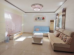 日照东港开发区香樟西苑多层100平，低楼层三室，带车库，精装修，拎包入住出租房源真实图片