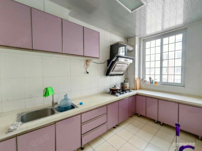 永和苑小区多层三楼1215平三室朝阳地上南向车库附房