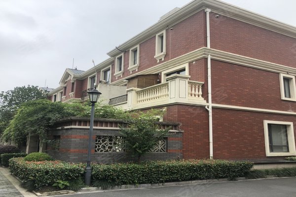 上海二手房 泗泾颐景园 > 饶志超解读泗泾颐景园小区设施住商不动产涞