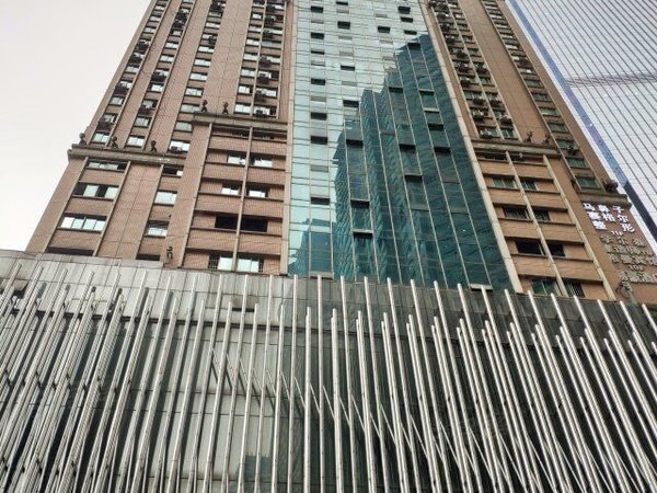 重庆渝中解放碑赛格尔国际大厦渝中区解放碑中心 国泰广场旁  赛格尔