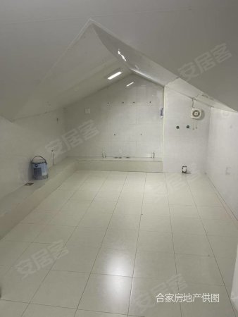 创业城翠羽花园3室2厅2卫138㎡南北83.5万