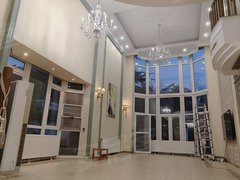 重庆渝北人和加州新牌坊 独栋别墅带电梯适合办公兼接待 带地暖出租房源真实图片