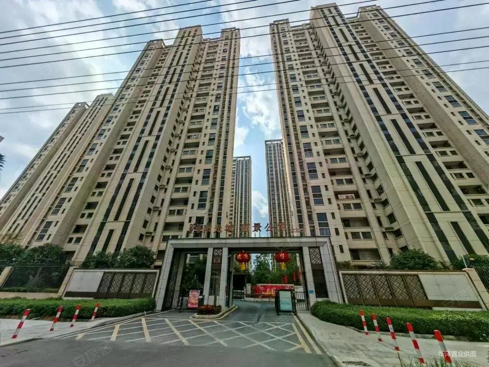 阳光城丽景公馆3室2厅2卫93.09㎡南52.2万