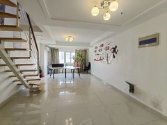 常熟万达广场万达广场中心万达商圈 南北通透采光好，有电梯可做饭，设备齐全领包入住出租房源真实图片