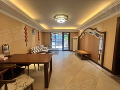 青岛黄岛薛家岛新港山路地铁,精装洋房,带院带复一,随时看,价格可谈出租房源真实图片