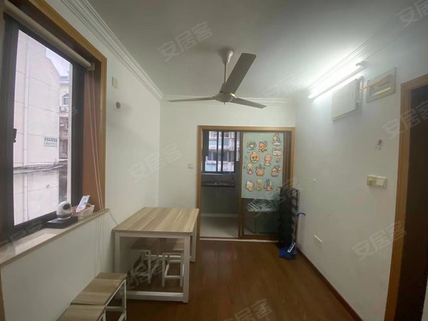 沪东医院对面原始1房近6号线博兴路有钥匙随时可以看房