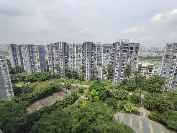 南宁青秀柳沙半岛东岸半岛东岸 江景两房巨大楼间距 看整个小区园林