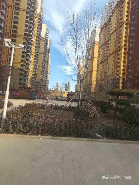 青竹园3室2厅2卫110㎡南北59万