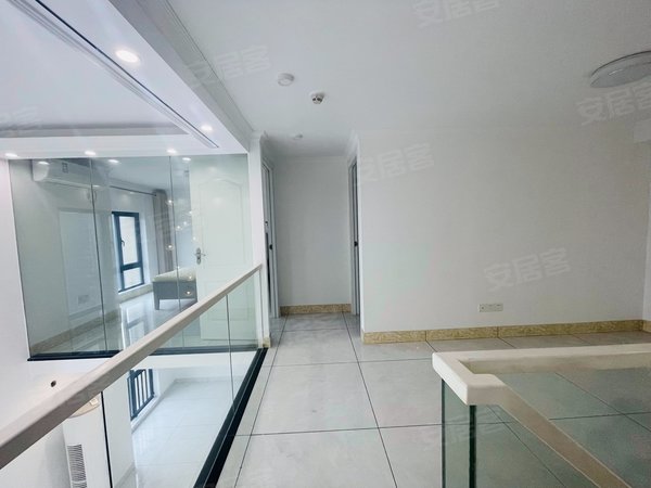 金洲租房,东南向江景房 金茂湾商住两用公寓 可明火厨房,南沙租房