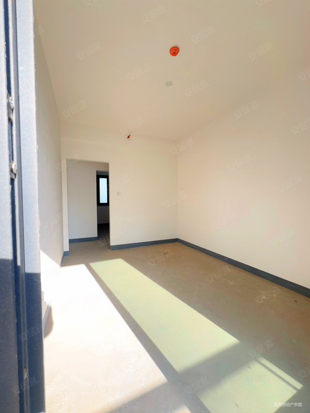 大华锦绣前城4室2厅2卫142.02㎡南北217万