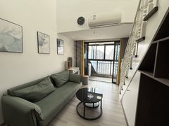 桂林七星玉满大酒楼急租！精装复式楼 棠棣之华 家电齐全 民水民电 拎包入住出租房源真实图片