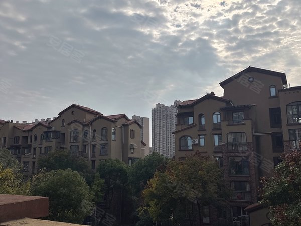 苏州常熟东南开发区三一荣域三一荣域 精装修各种大小单间 独卫出租