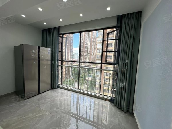 红河蒙自同德广场塞纳公馆伯爵塞纳伯爵精装房,位置好南北通透出租