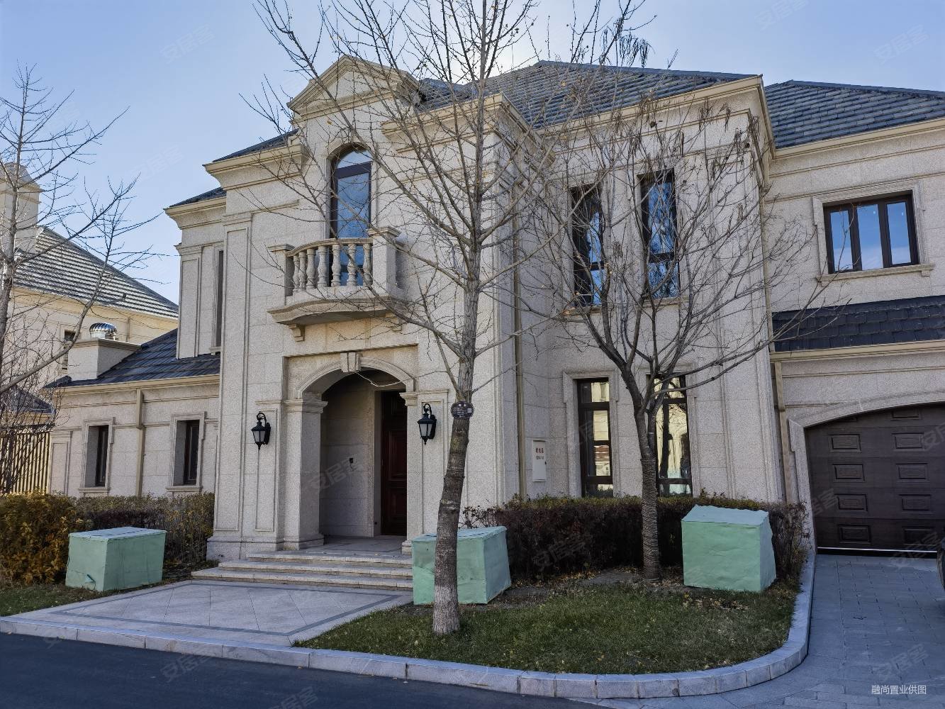 有车库 有 院子,曼陀花园二手房,570万,7室2厅,4卫,588平米-通辽安居