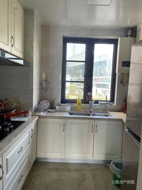 房东急卖光明领尚127平精装四室两厅两卫269万楼层好