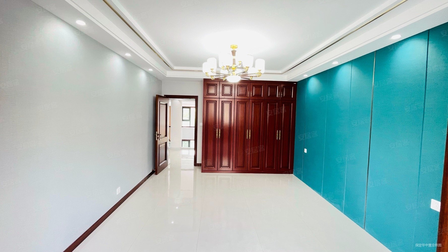 秀兰城市花园5室3厅3卫255㎡南北235万