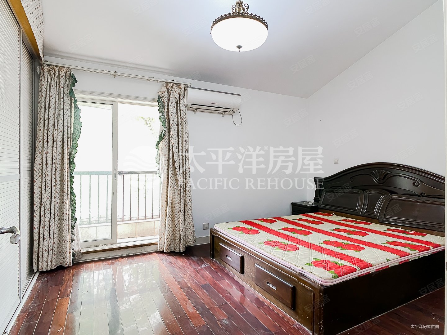 阳光欧洲城二期 中间楼层采光好 产权清晰 超低密度 双卫格局