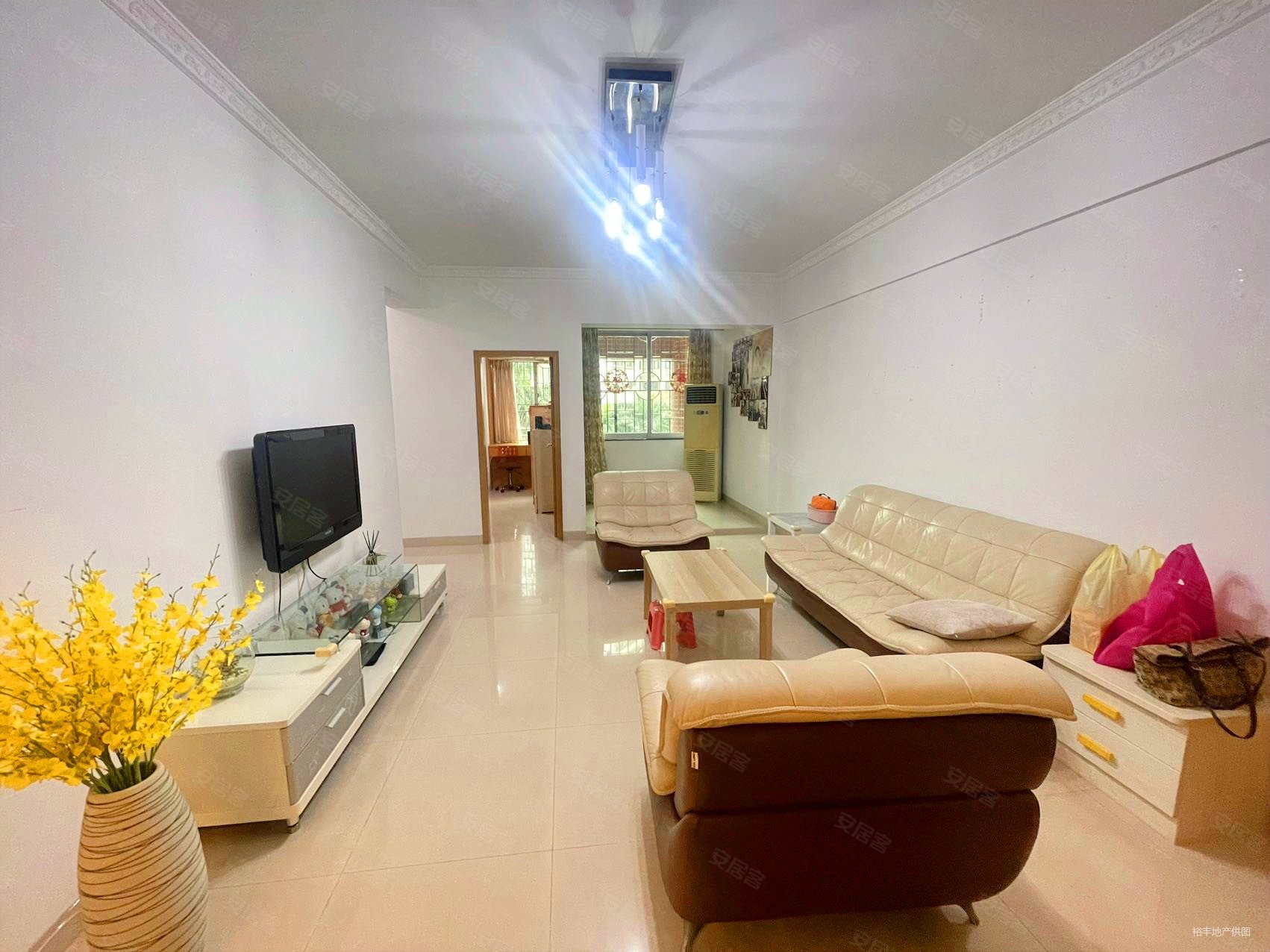 富华花园 3 房  121.32 方