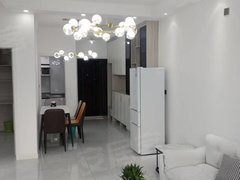 达州渠县渠县中学出租佑安医院旁，和润府电梯二房，比邻中农联出租房源真实图片