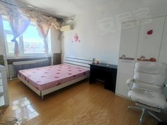 齐齐哈尔龙沙南站市中心德被小区七楼，一室一厅，45平米家具家电齐全，拎包即住出租房源真实图片