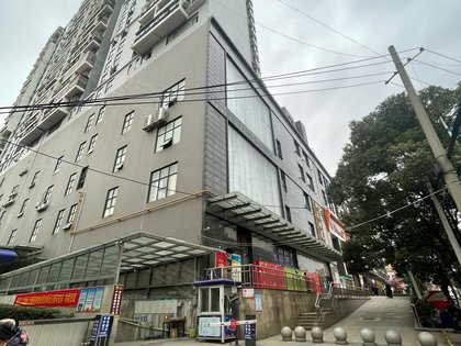 新港佳阳摩尔城