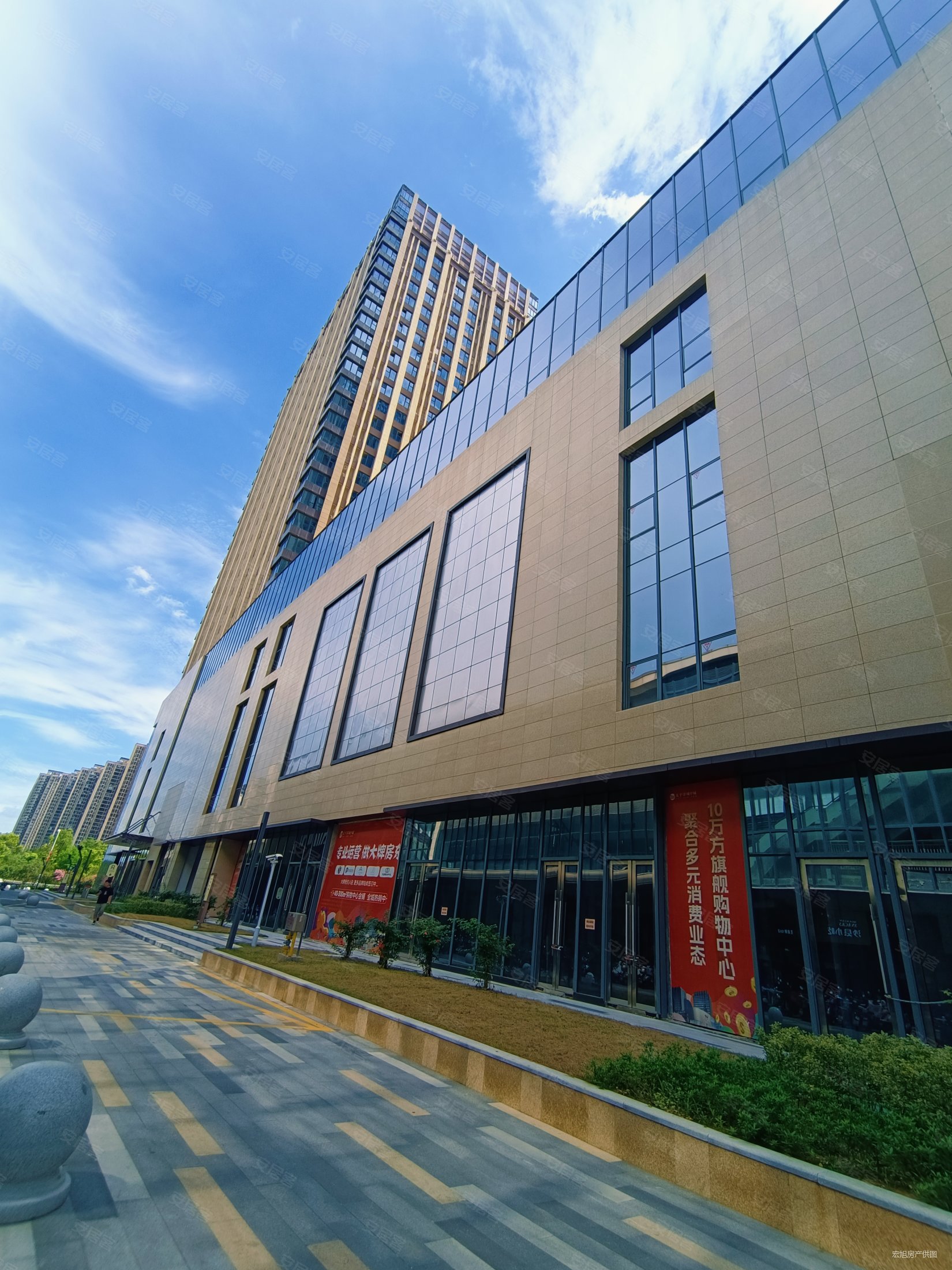 房东包税朝南东边户采光好悦尚奥莱旁天一地铁口天一公馆公寓