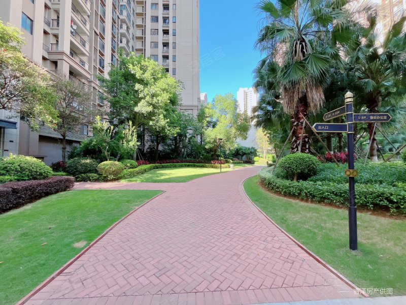 角美中骏四季阳光一期2室2厅1卫77.25㎡南80万