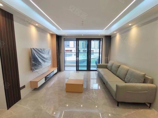 深圳宝安领航城富士君悦府富士君悦府 3室2厅2卫 南北通透 电梯房