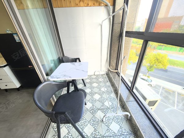 金华婺城婺城新区蓝湾国际花园民用水电！带阳台！蓝湾国际！精装公寓拎包入住出租房源真实图片