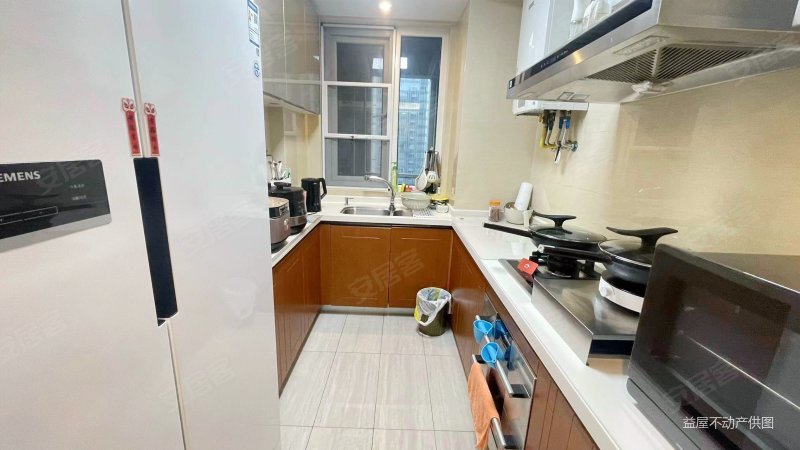 百家湖核心次新房景枫凤凰台中间楼层业主急售精装保养好领包入住