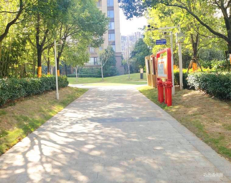 绿地悦城f区有电梯双卫生间满二楼龄新近地铁