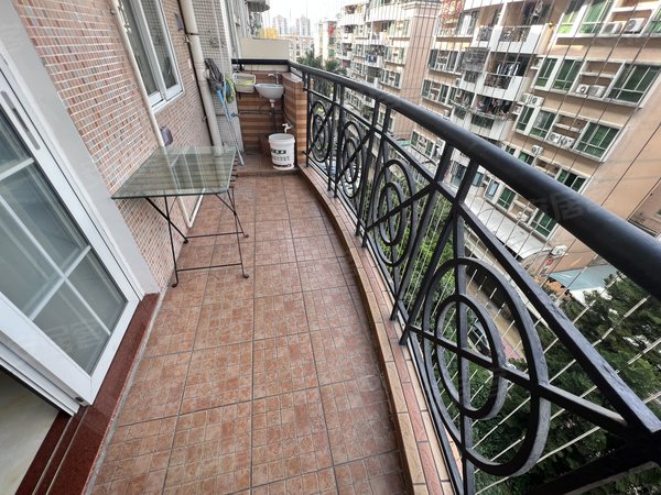 广州番禺大石上漖海滨花园海滨花园电梯高层房源采光好,南北通透,业主