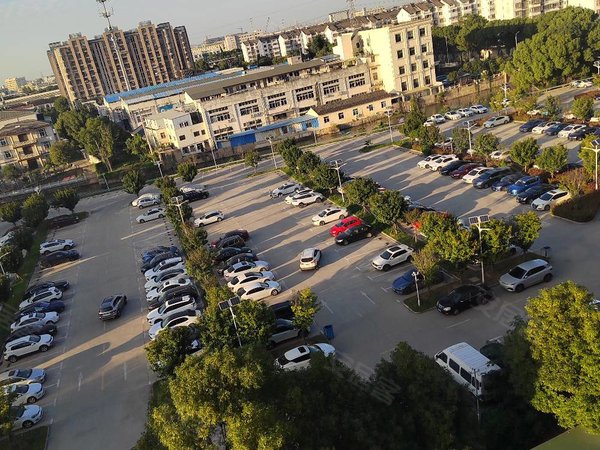 苏州相城渭塘中恒广场公寓租一层得一层,一共俩层俩卫生间民用水电