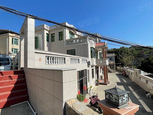 泉州丰泽云鹿路宝珊花园宝珊花园 6室3厅6卫出租房源真实图片