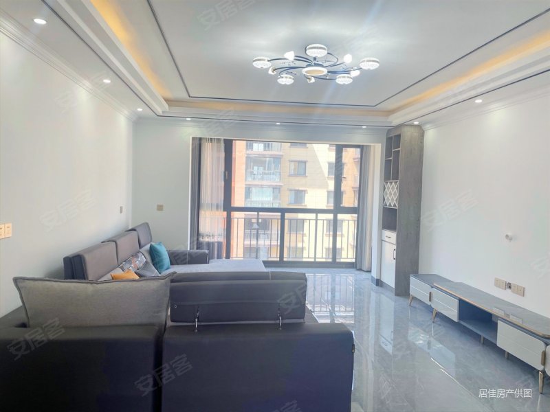 巴江佳园电梯房118平5楼精装修68万