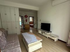 龙口南山丁冇街世纪花园三期两室一厅,家具家电齐全,拎包入住出租房源真实图片