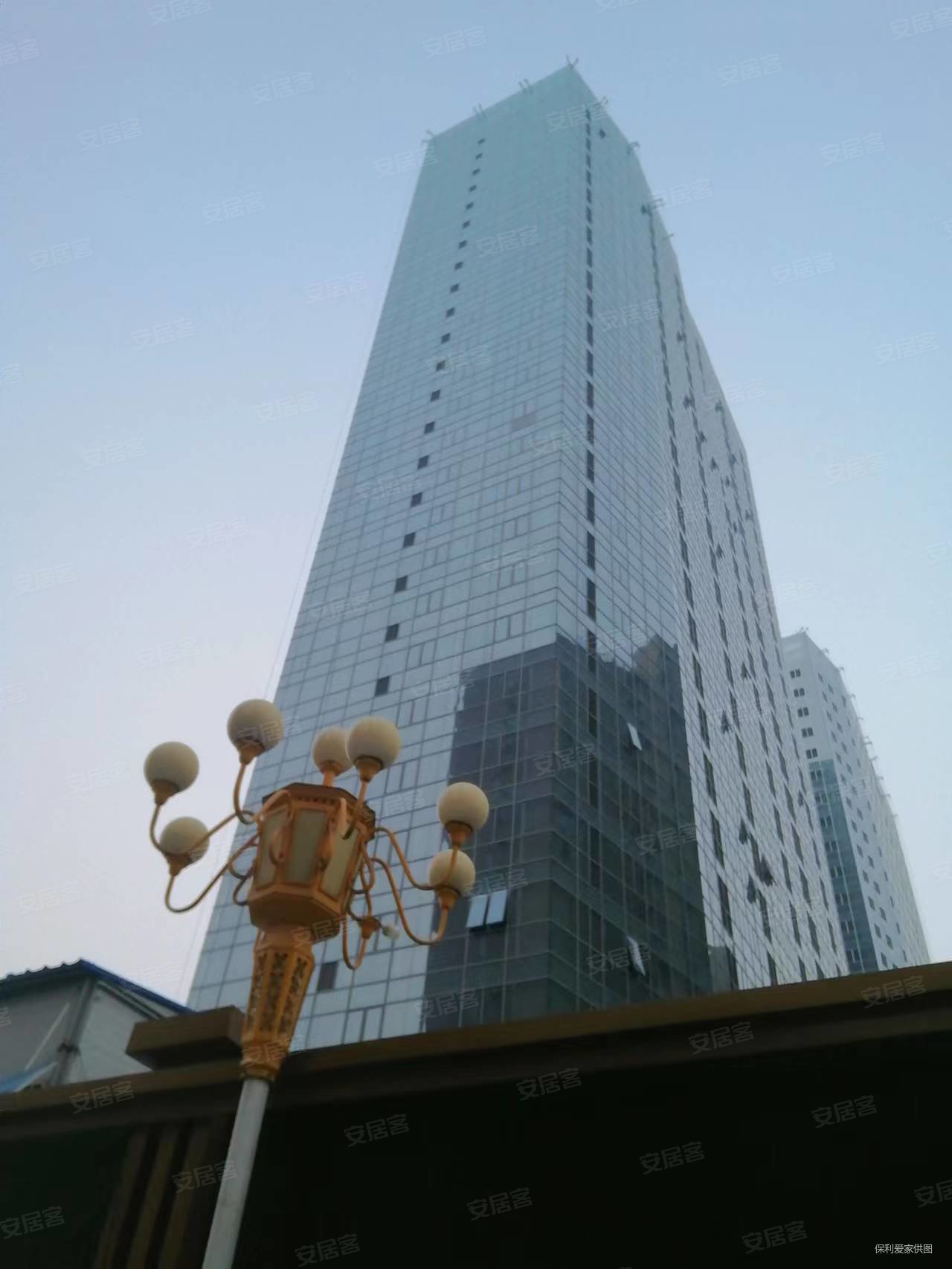 新鼎华府公寓1室1厅1卫47.62㎡南33万