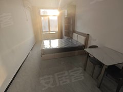 亦庄线荣京东街精装公寓招租，家电家具全齐，无中介，随时看房