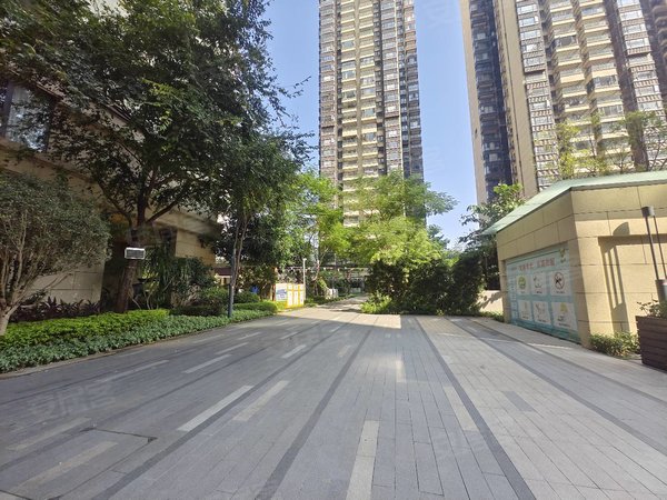 南宁良庆良庆镇檀府印象檀熙好便宜的三房1200,空房,小区环境很好