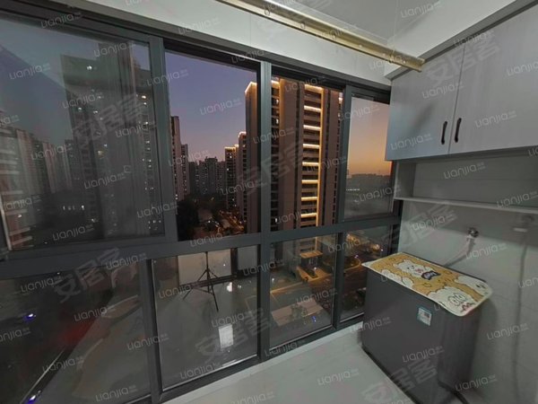 苏州虎丘虎丘城区黄浦花园宝龙广场旁,黄浦花园精装两房,近3号5号索山