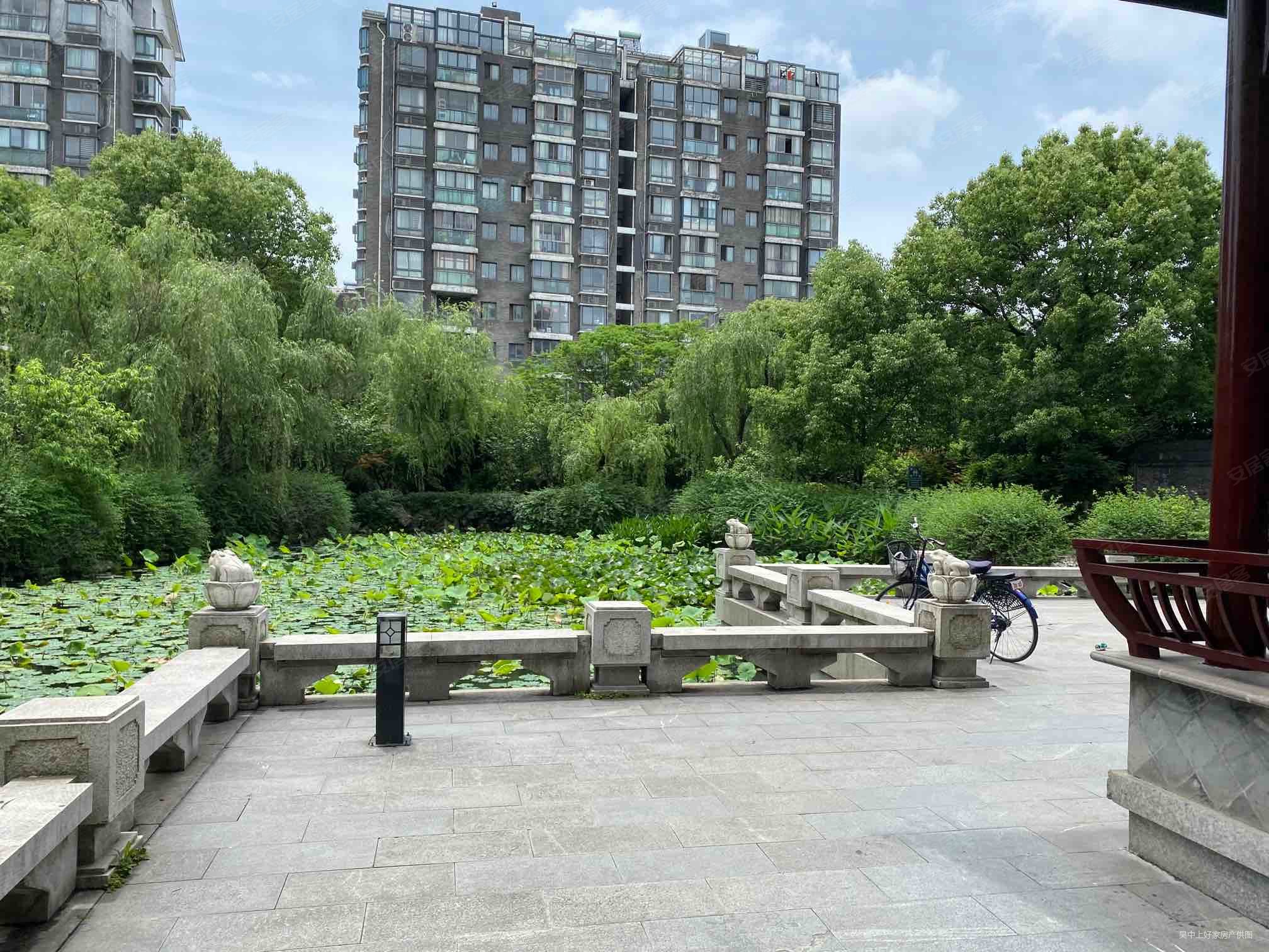 越湖名邸70年产权双卫格局精装可拎包入住低密度社区