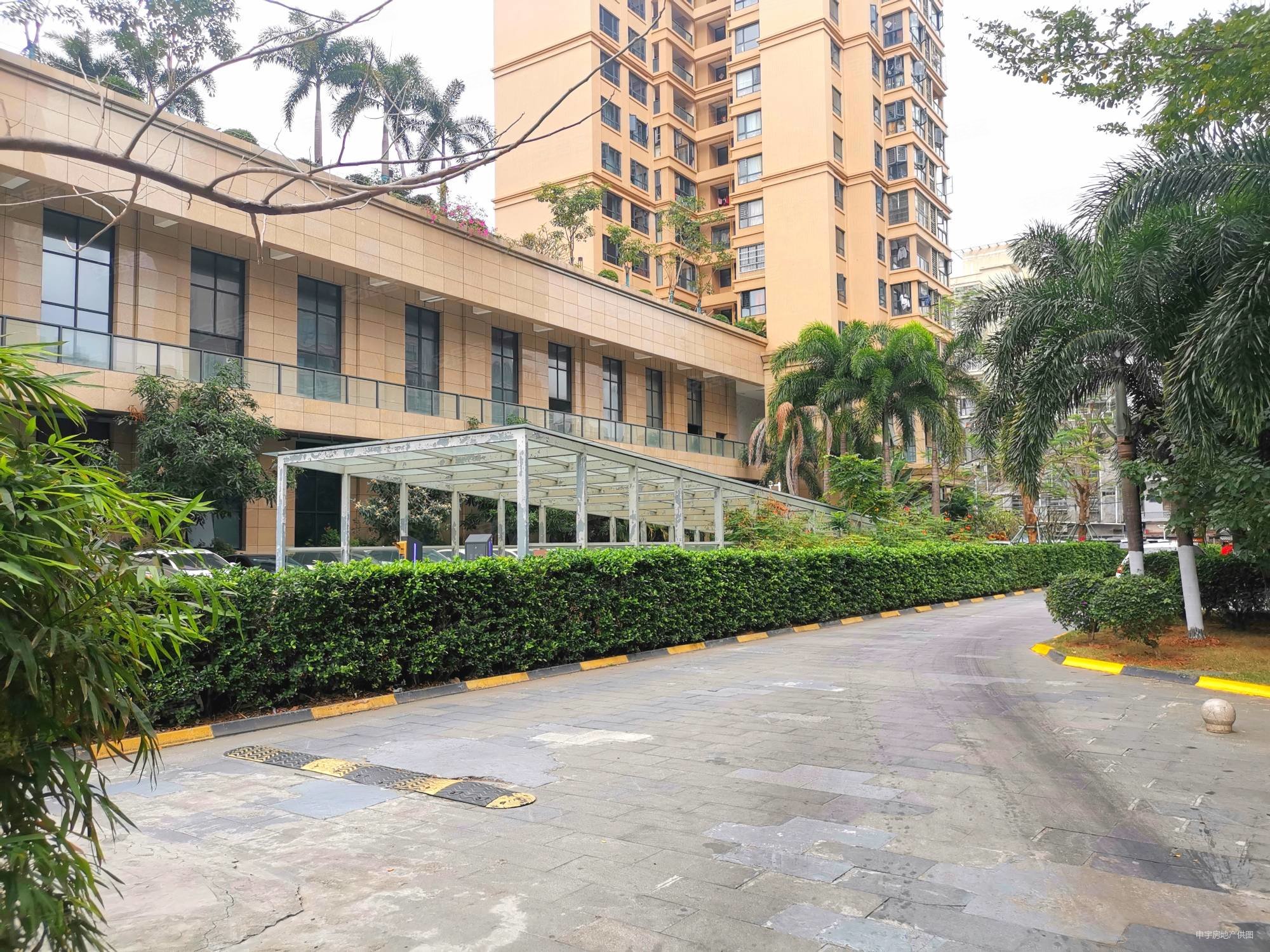 海秀星城海瑞世贸农垦商圈精装两居室满五朝南向