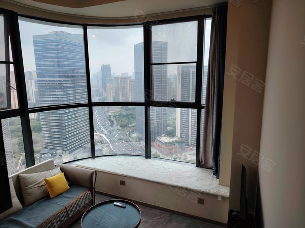 成都成华万年场龙湖梵城(商住楼)急租 月付 可短租 东郊记忆 龙湖天街