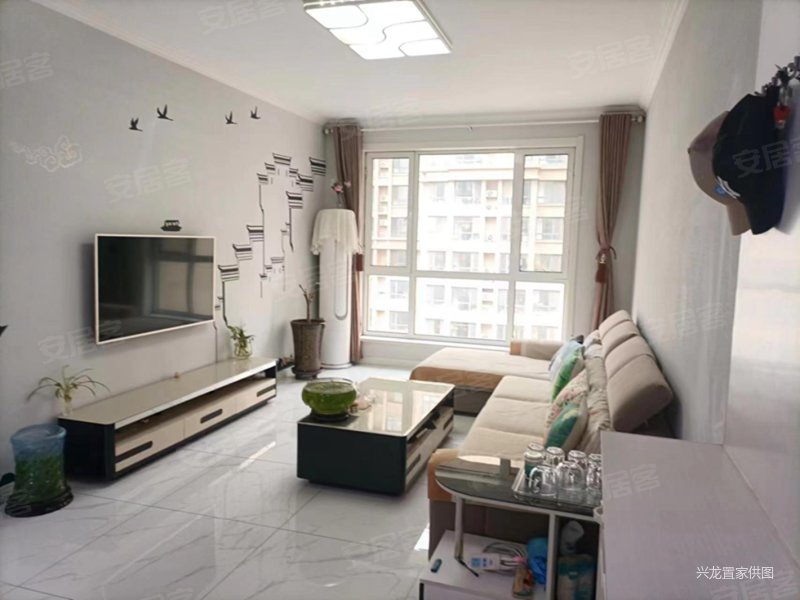 岸上澜湾100平米两室通透户型精装738万