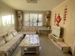 阿拉尔金银川路塔里木商贸城两室两厅一卫 ，家具家电齐全，拎包入住。出租房源真实图片