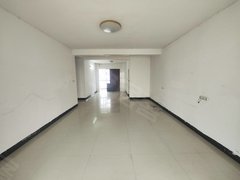 河池宜州宜州城区公务员小区四房，近市政府广场，部分配套，看房方便！出租房源真实图片