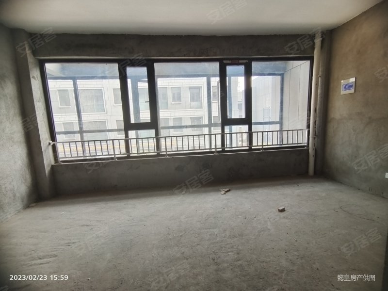 别墅云栖谷丨新区丨超大花园丨三层丨急售可谈丨随时看房