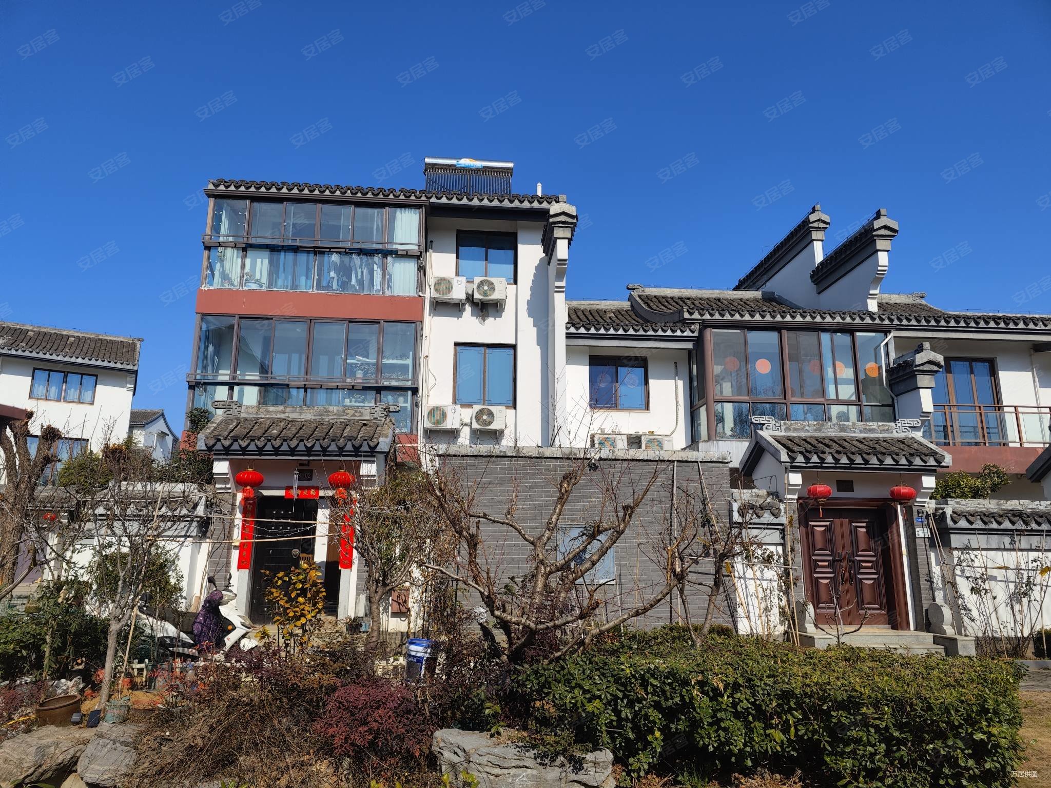 汤山鎏园联排别墅小区一步一景环境优美